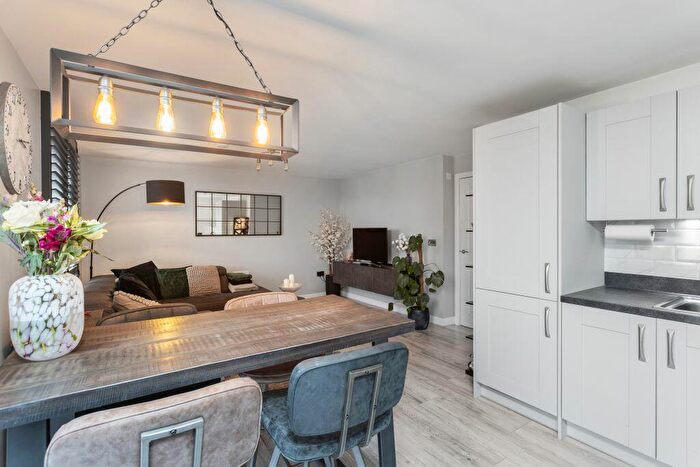 2 Bedroom Flat For Sale In Flat, Adamslaw Place, Portobello, EH15