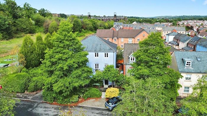 4 Bedroom Town House For Sale In Buzzard Way, Penallta, CF82