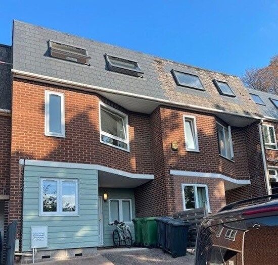5 Bedroom Terraced House To Rent In Eldertree Gardens, Exeter, EX4