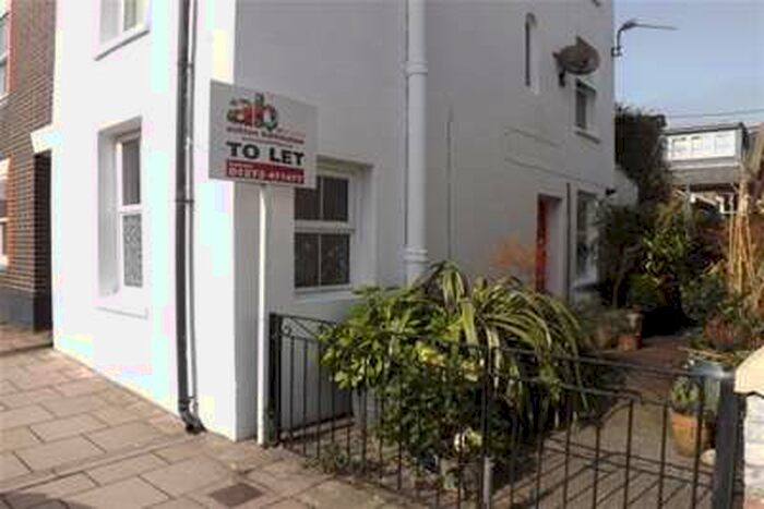 3 Bedroom House To Rent In Western Road, Lewes, BN7