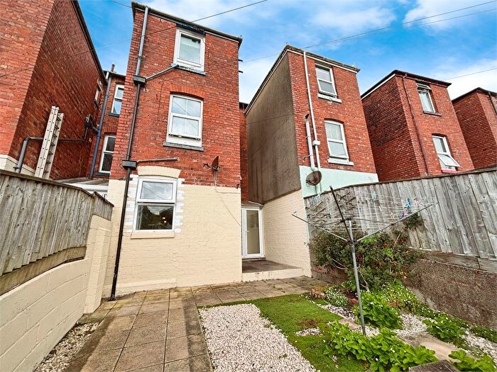 1 Bedroom Flat To Rent In Higher Brimley Road, Teignmouth, Devon., TQ14