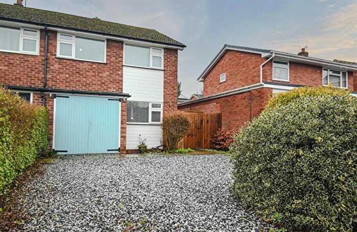 3 Bedroom Semi-Detached House For Sale In Raven Road, Yoxall, DE13