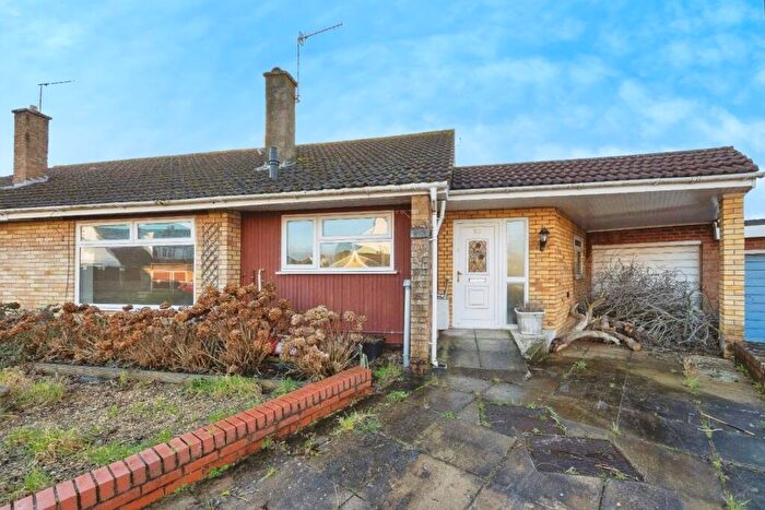 3 Bedroom Semi-Detached Bungalow For Sale In Bordesley Road, Bristol, BS14