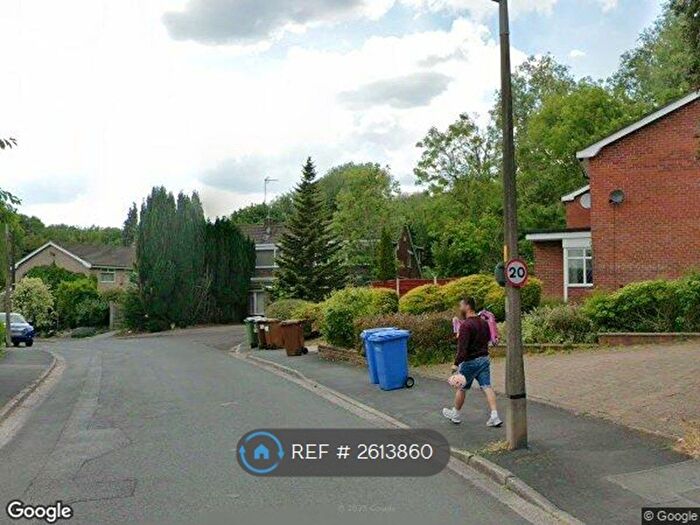4 Bedroom Detached House To Rent In Valley Road, Stockport, SK4