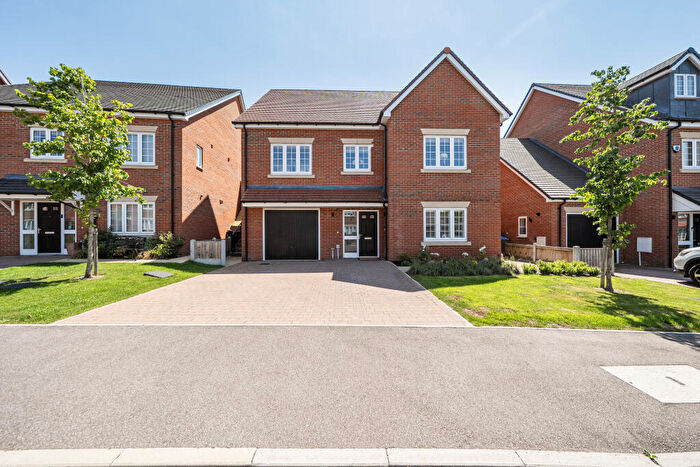 4 Bedroom Detached House For Sale In Barleymead Way, Puckeridge, Ware, SG11