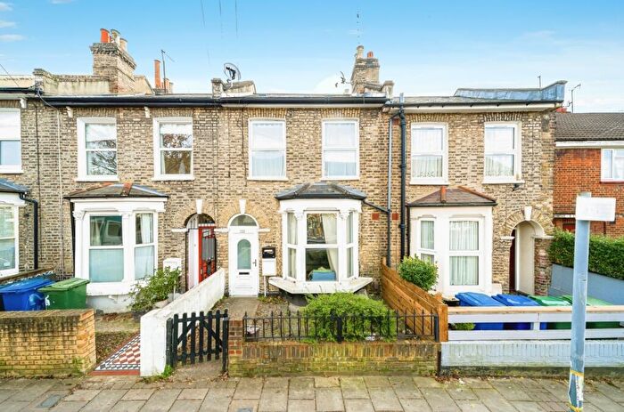 4 Bedroom Terraced House To Rent In Hollydale Road Peckham, SE15