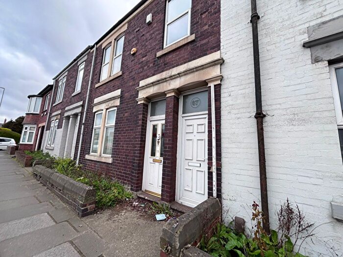 3 Bedroom Flat To Rent In Lobley Hill Road, Gateshead, NE8