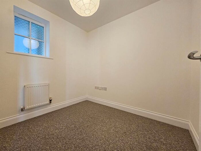 2 Bedroom Flat To Rent In Flat, Old Paper Mill, Ditton Walk, Cambridge, CB5
