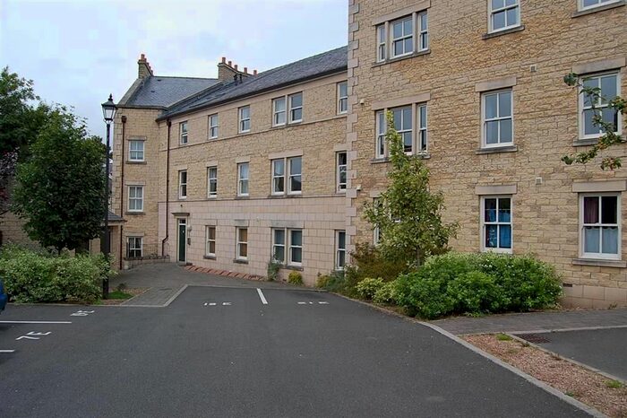 2 Bedroom Flat To Rent In Henry Street, Lancaster, LA1