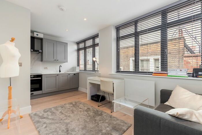 1 Bedroom Flat To Rent In Marshall Street, London, W1F