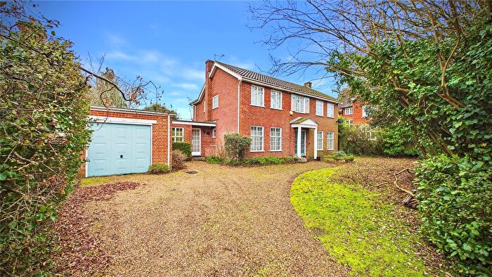 4 Bedroom Detached House For Sale In Horsell, Surrey, GU21