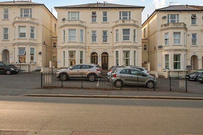 2 Bedroom Flat To Rent In Upper Grosvenor Road, Tunbridge Wells, TN1