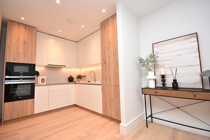 2 Bedroom Apartment To Rent In Virginia House, Walton Street, Central Aylesbury, HP21