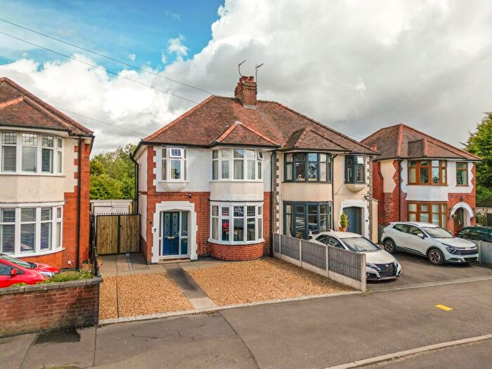 3 Bedroom Semi Detached House For Sale In Shanklin Drive, Nuneaton, CV10