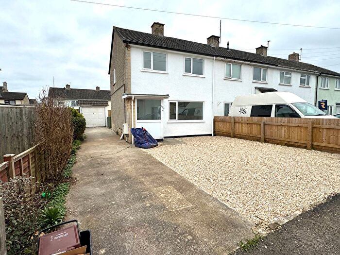 3 Bedroom Semi-Detached House To Rent In Whitestone Road, Frome, BA11