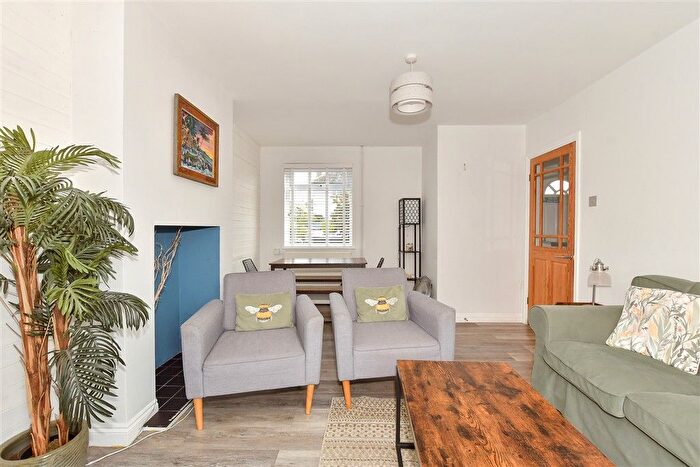 3 Bedroom Semi-detached House For Sale In Station Road, Whitstable, Kent, CT5
