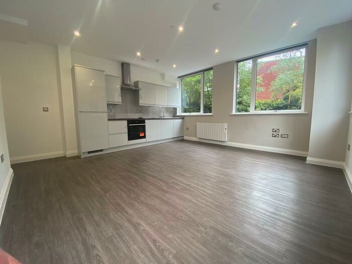 1 Bedroom Apartment To Rent In Lichfield Road, Sutton Coldfield, B74
