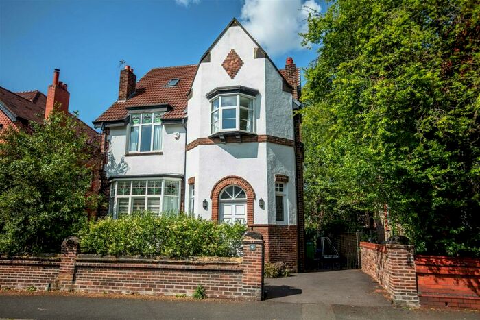 5 Bedroom Detached House To Rent In Old Broadway, Didsbury, M20