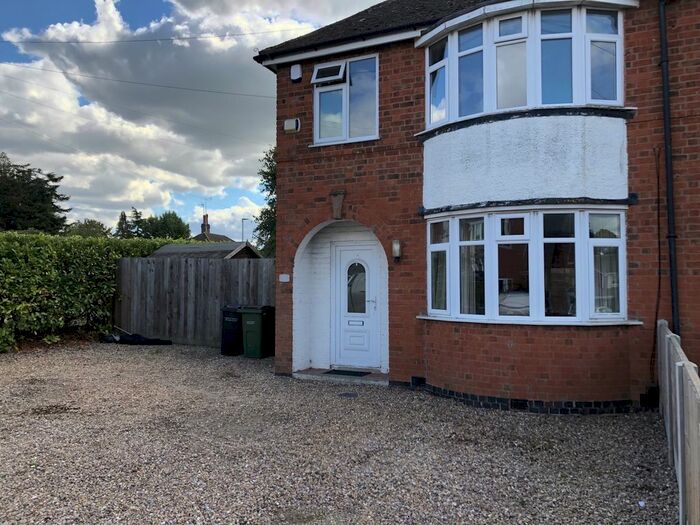 3 Bedroom Property To Rent In Roehampton Drive, Wigston, LE18