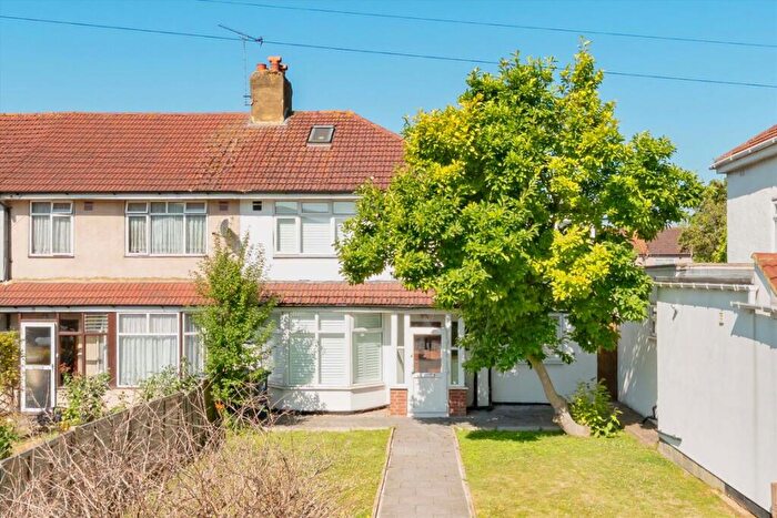 6 Bedroom Terraced House To Rent In Manor Farm Road, Alperton, HA0