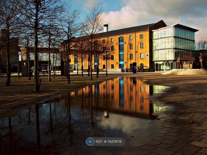 2 Bedroom Flat To Rent In Warehouse W, London, E16