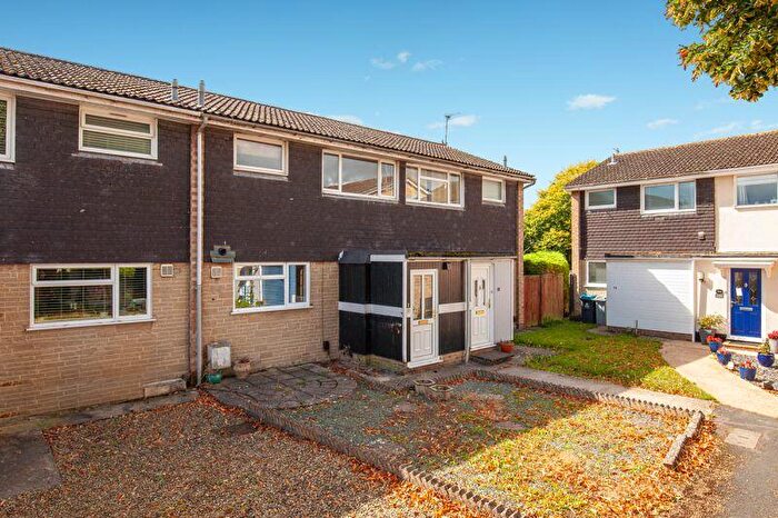 3 Bedroom Terraced House For Sale In Hanborough Close, Eynsham, OX29