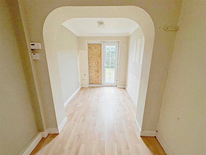 2 Bedroom Detached Bungalow For Sale In St. Lukes Grove, Humberston, Grimsby, N.E. Lincs, DN36