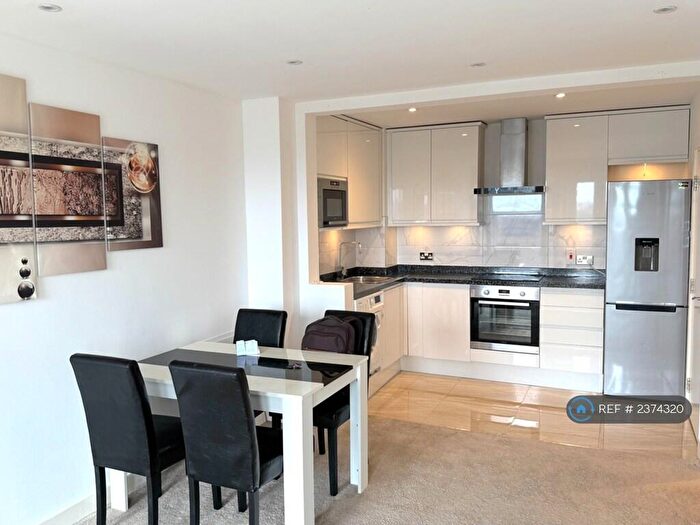 2 Bedroom Flat To Rent In Central House, London, E15