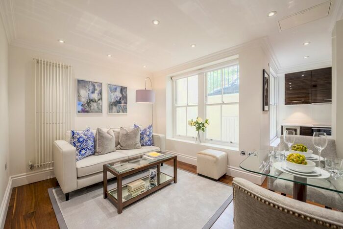 1 Bedroom Flat To Rent In Duke Street, London, W1K