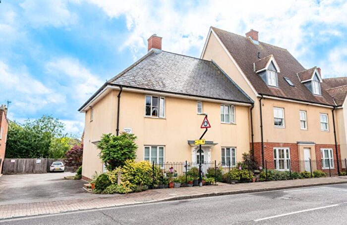 2 Bedroom Apartment For Sale In Brignall Place, Dunmow, Essex, CM6