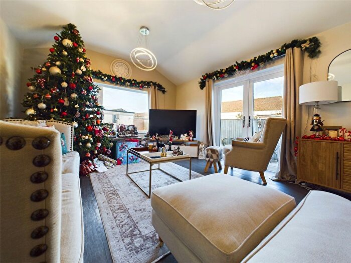 3 Bedroom Bungalow For Sale In Cygnet Crescent, Weston-Super-Mare, North Somerset, BS22
