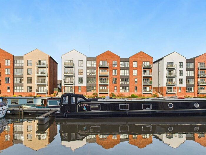 1 Bedroom Flat For Sale In Hobbs Way, Hempsted, Gloucester, GL2