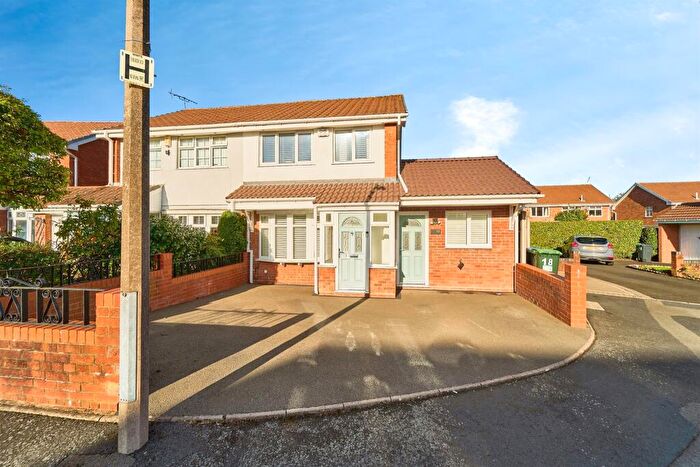 3 Bedroom Semi-Detached House For Sale In Dawn Drive, Tipton, DY4