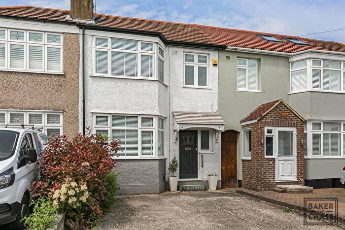 3 Bedroom Terraced House To Rent In Carnarvon Avenue, Enfield, EN1
