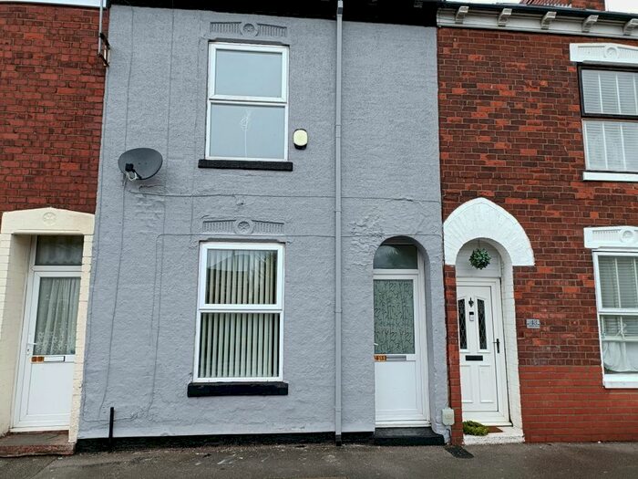 2 Bedroom Terraced House To Rent In Abbey Street, Hull, HU9