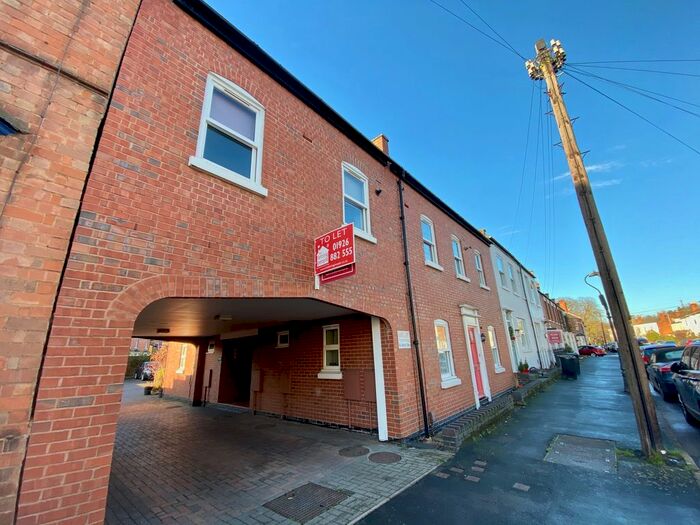 1 Bedroom Flat To Rent In 170 Leam Terrace, Leamington Spa CV31