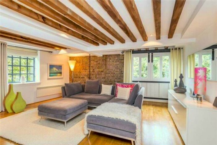 2 Bedroom Apartment To Rent In Wapping High Street, Aberdeen Wharf, E1W