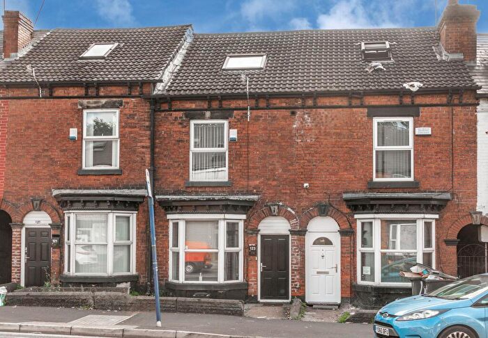 3 Bedroom Terraced House For Sale In Abbeydale Road, Abbeydale, S7