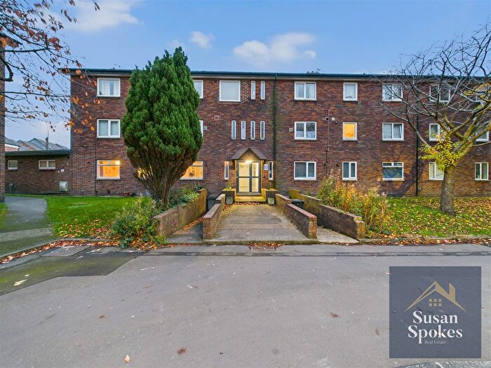 2 Bedroom Flat For Sale In River Drive, South Shields, NE33