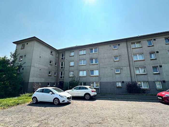 2 Bedroom Flat To Rent In Keal Avenue, Glasgow, G15
