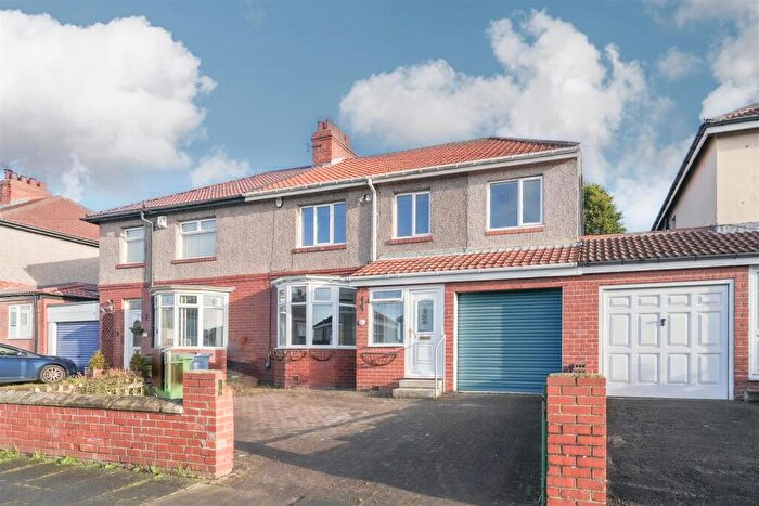 4 Bedroom Semi Detached House For Sale In Brixham Avenue, Low Fell, NE9