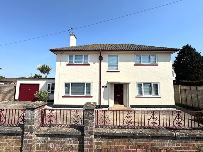3 Bedroom Detached House For Sale In South Wootton - Extended, Detached Bedroom Family Residence, PE30