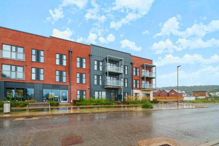 1 Bedroom Flat To Rent In Graven Hill Road, Ambrosden, OX25