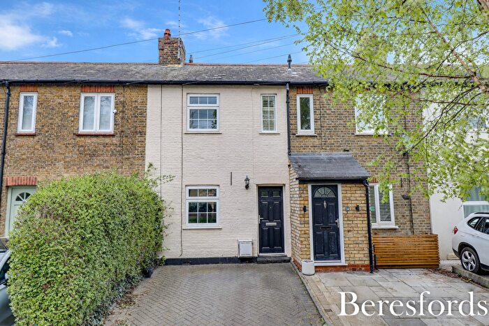 2 Bedroom Terraced House For Sale In Wharf Road, Brentwood, CM14