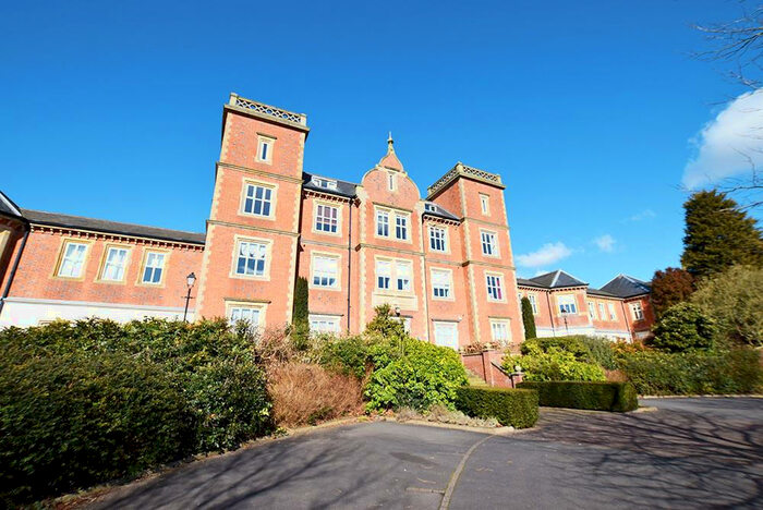 2 Bedroom Ground Flat To Rent In Duesbury Court, Mickleover, Derby, Derbyshire, DE3