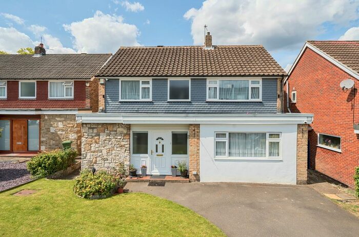 4 Bedroom Detached House For Sale In Quernmore Close, Bromley, BR1