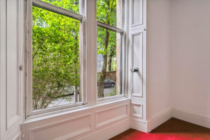 2 Bedroom Flat For Sale In Gibson Street, Hillhead, Glasgow, G12