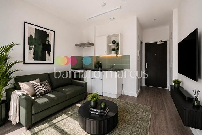 Studio To Rent In Purley Way, Croydon, CR0