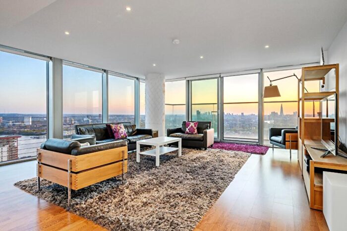 3 Bedroom Flat For Sale In Landmark West Tower, Marsh Wall, E14