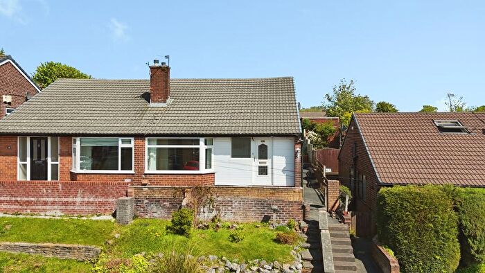 3 Bedroom Semi-Detached Bungalow For Sale In Lea Mount Drive, Bury, BL9